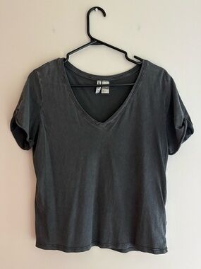 Washed V-Neck Short Sleeve Tee - Gray